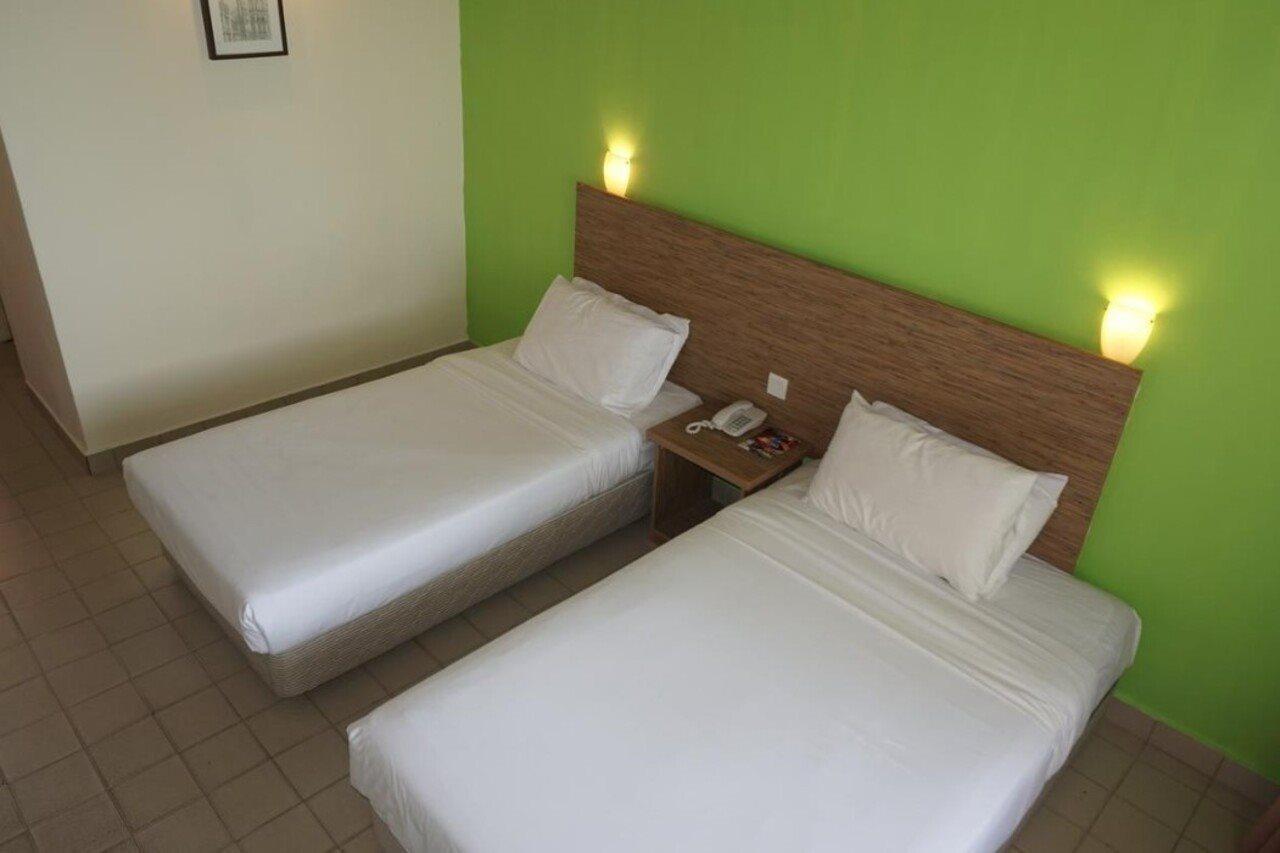 Tanjung Bidara 3*
